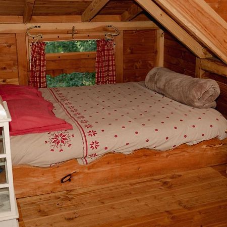 Cabane Perchee Dans Les Arbres Saint-Hilaire-en-Morvan Eksteriør billede