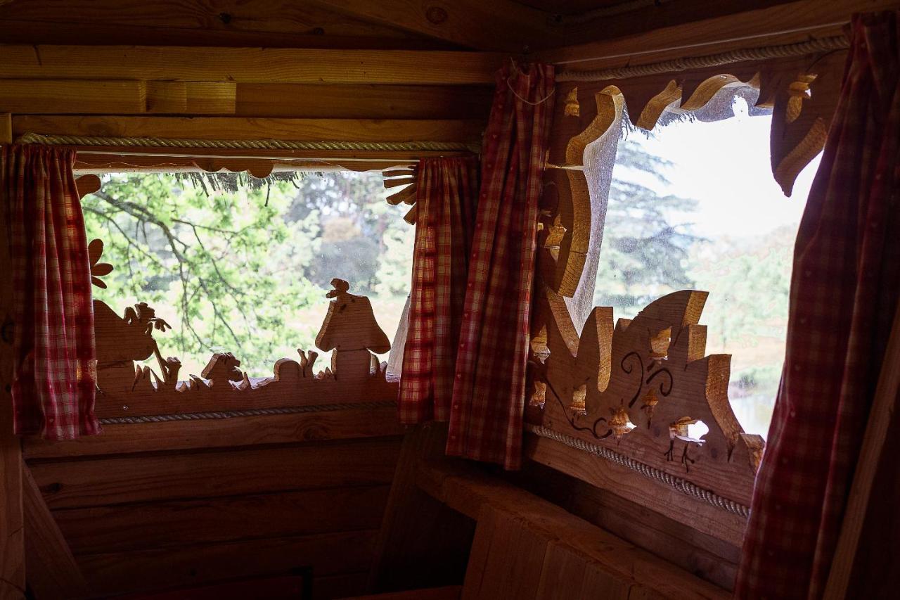 Cabane Perchee Dans Les Arbres Saint-Hilaire-en-Morvan Eksteriør billede