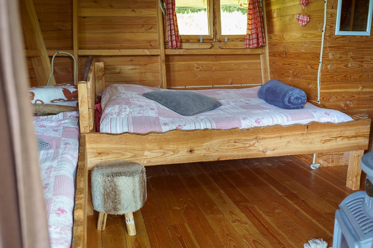 Cabane Perchee Dans Les Arbres Saint-Hilaire-en-Morvan Eksteriør billede