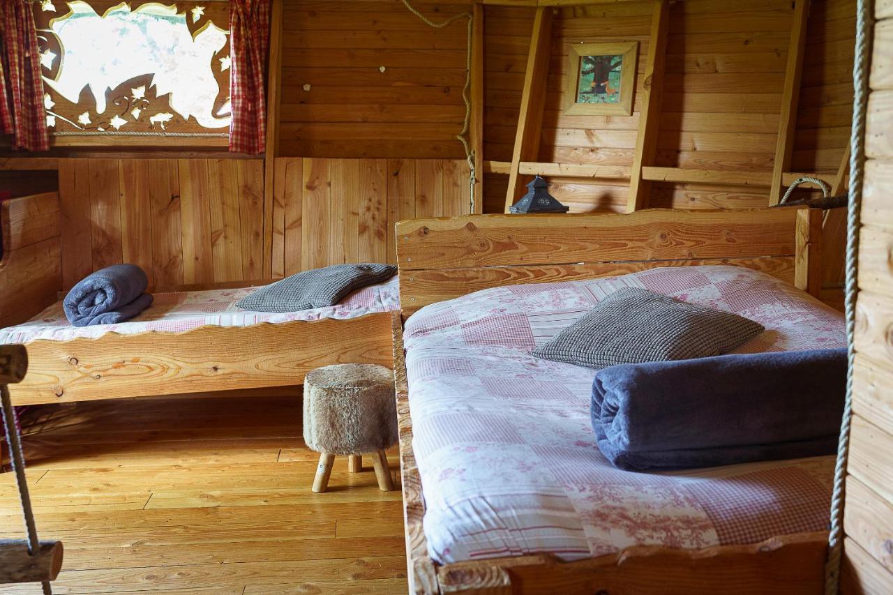 Cabane Perchee Dans Les Arbres Saint-Hilaire-en-Morvan Eksteriør billede